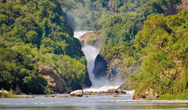 Ziel einer jeden Uganda Rundreise sind die Murchison Wasserfälle