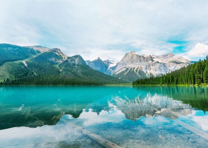 Wandern bei der Kleingruppenreise am Whitton Lake in den Coast Mountains