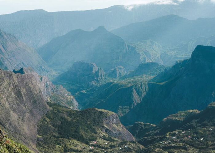 Der Cirque de Mafate ist nur zu Fuß erreichbar und ein Highlight einer La Reunion Reise
