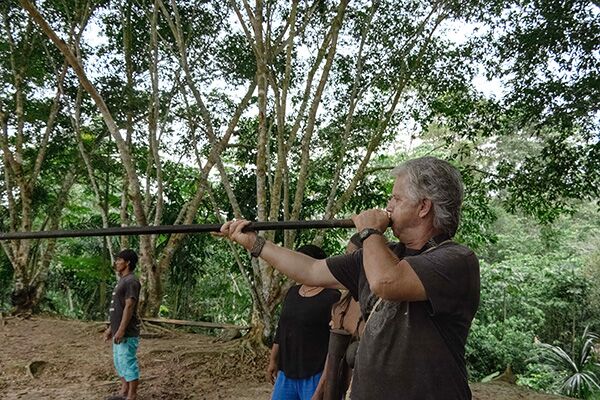 Bis heute wird bei den Waorani im Yasuni Nationalpark mit dem Blasrohr gejagt