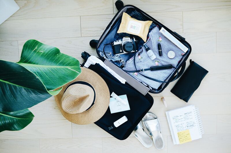 Das Packen für seine Reise sollte am besten mit einer gut vorbereiteten Packliste erledigt werden.
