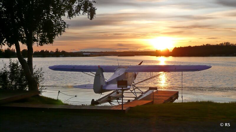 Am Lake Hood beschliessen wir unsere unvergessliche Alaska Reise mit einem schönen Sonnenuntergang.