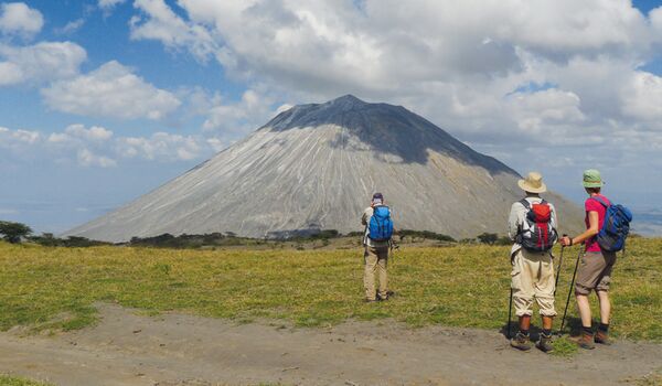 Ein aktiver Schichtvulkan des Ostafrikanischen Grabenbruchs in Nordtanzania
