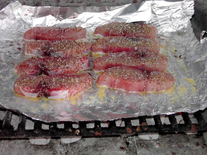 Kulinarisch werden wir mit frischen Fischfilets von Hawaii von unserer Reiseleiterin verwöhnt.